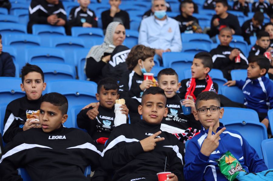 اولاد مدرسة كرة القدم كفرقرع ضيوف مباراة هبوعيل الخضيرة - اتحاد أبناء سخنين 